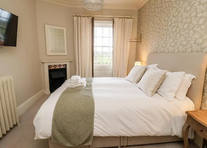 The Stables And West Wing *