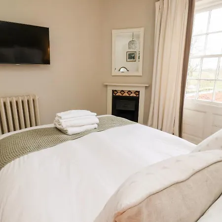 Holiday home The Stables And West Wing York