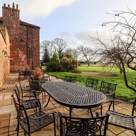 The Stables And West Wing